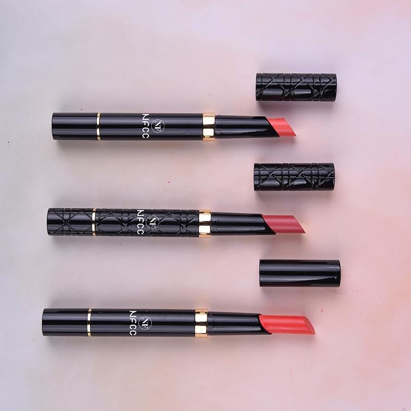 Slim Design Waterproof Lipstick Cosmeticos